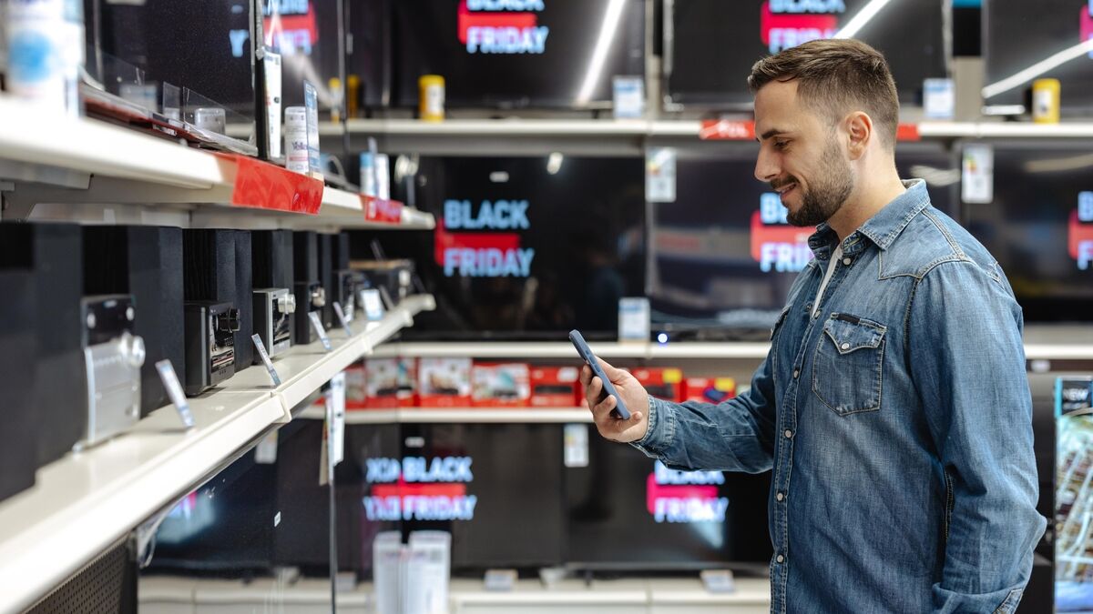 Black Friday ۲۰۲۶؛ مشتری بیشتر خرج می‌کند، اما هوشمندانه‌تر خرید می‌کند

